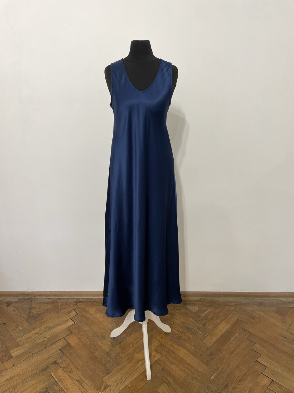 Silk Evening Dress. Maxi