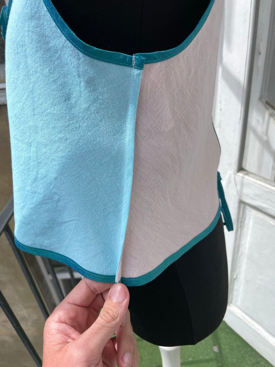 Pure Linen Impressionist Vest