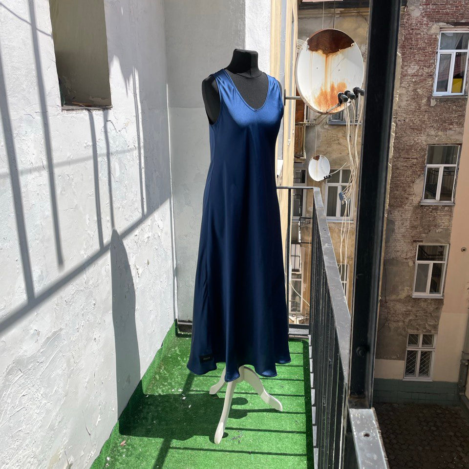 Silk Evening Dress. Maxi