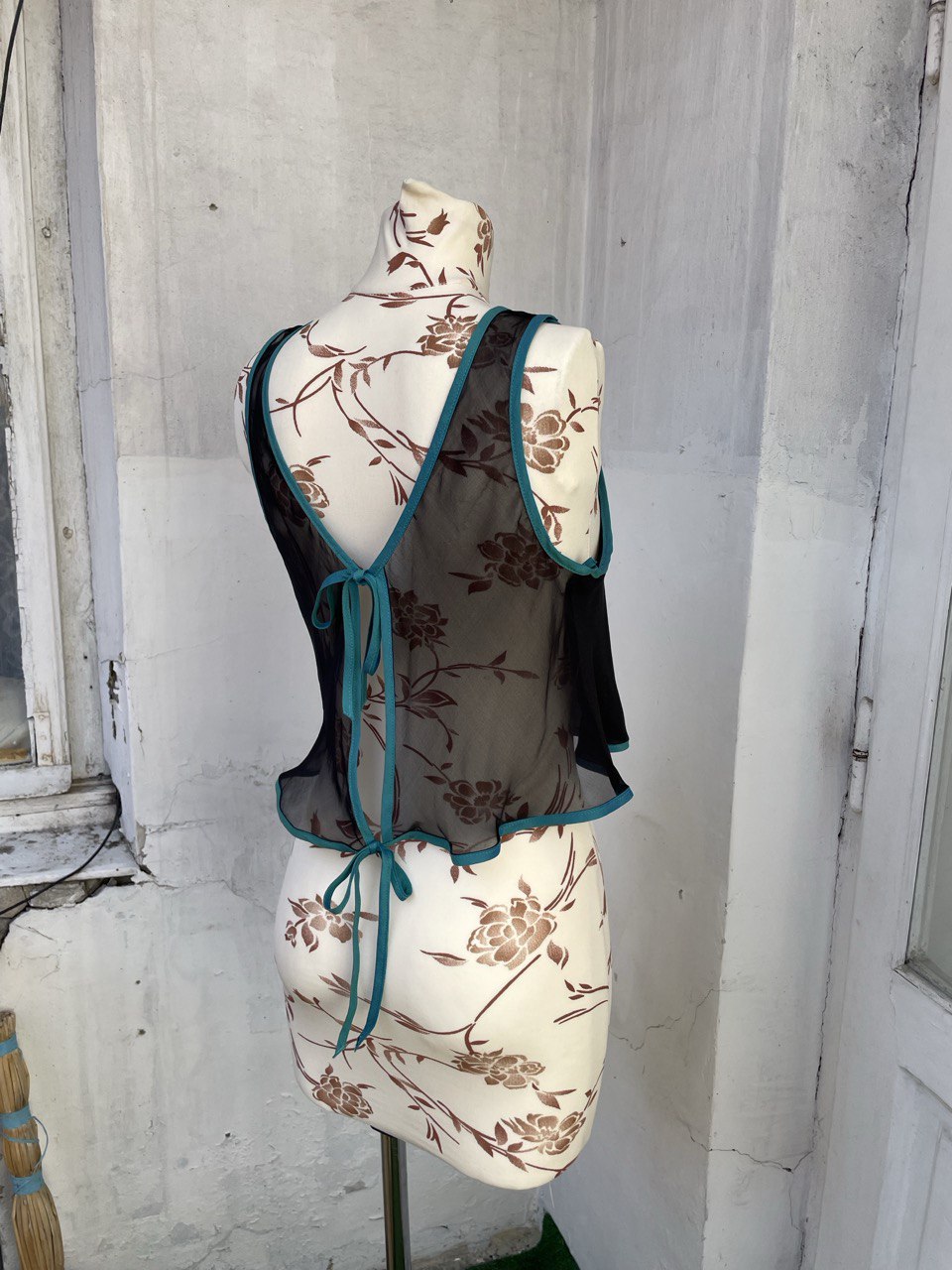 Silk Crêpe and Silk Chiffon Vest