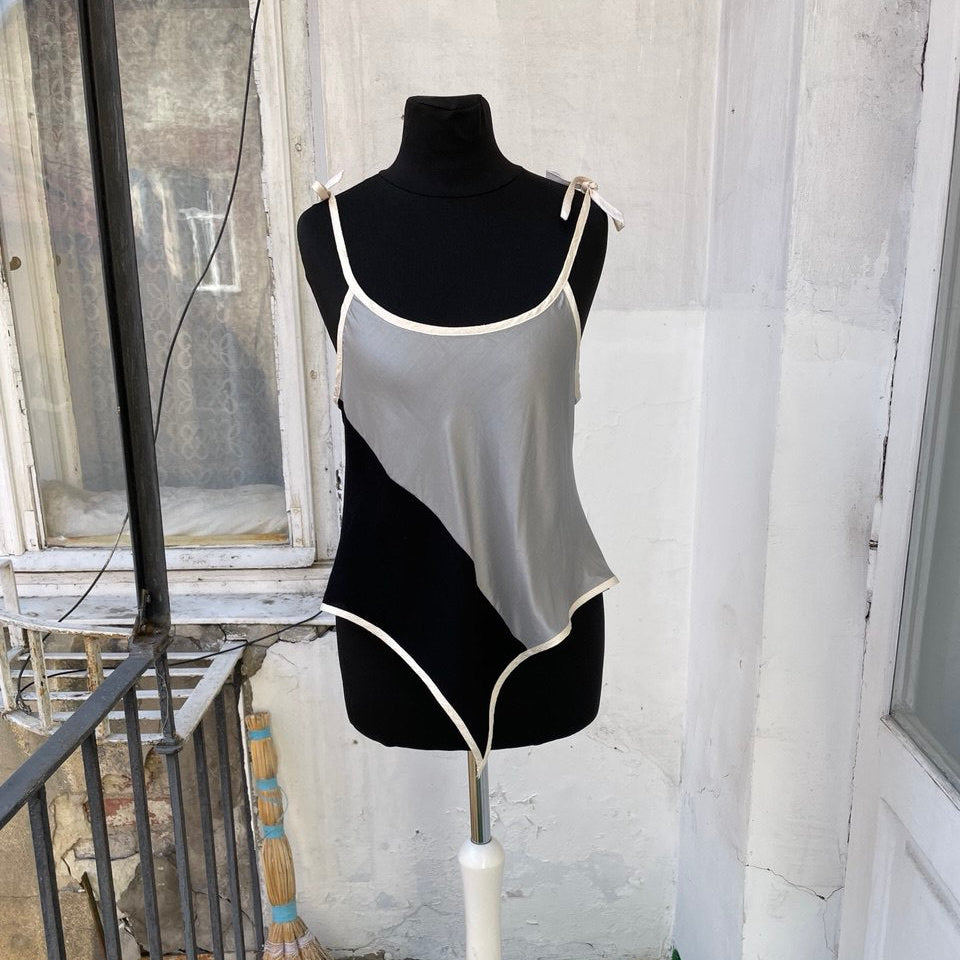 Silver and Black Silk, Wool, and Cotton Rouleau Top
